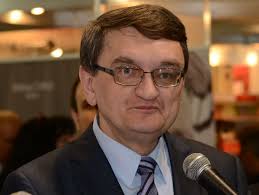 Fiecare este echivalent cu funcţia de secretar de stat; In Ce Conditii Poate Fi Destituit Avocatul Poporului