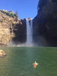 Snoqualmie falls is one of washington state's most popular scenic attractions. Thor Amli On Twitter Swimming In Snoqualmie Falls July 2015 Twinpeaks Salishlodgeandspa Greatnorthernhotel