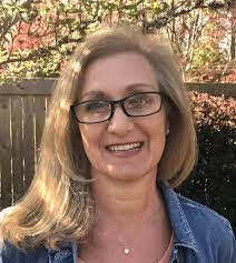 Colette Foreman's Instagram, Twitter & Facebook