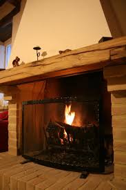 Non esiste il migliore camino a legna ma quello che si adatterà. Finalmente Un Soggiorno Per Tutti Caminetti Rustici Idee Camino Camino In Mattoni