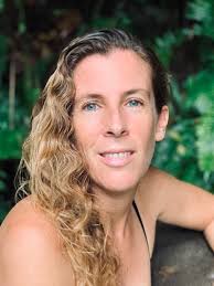 Travel Guides & Itinerary Planning