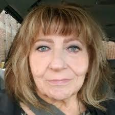 Candace Pappas's Instagram, Twitter & Facebook