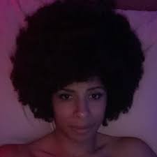 Dani Brooks (@TheDaniBrooks)