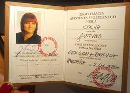Uczęszczał do i liceum ogólnokształcącego im. Wikary On Twitter Przeciez To Marian Kowalski W Peruce