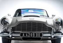Perfectly sleek, quintessentially @astonmartin — of course ...