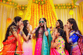 An Awe Inspiring Half Saree Function Of A Jewellery Designer S Daughter Half Saree Function Bridal Photography Poses Bridesmaid Poses Already meku thelsu how to pose for photography ani.just for saree 6.how to pose in saree 7. an awe inspiring half saree function of