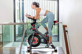 It is best for those who are looking to just get into home cycling or those looking for a bit of a cheaper bike. Peloton Alternative Schwinn Ic8 Spinning Bike Im Test