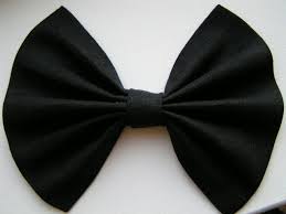 The hair bow company's mission is to offer you the best selection of quality hair bows, tutus, mommy & me outfits, and baby boutique gifts for your little girl. Pin By Trudi S Place On Hair Large Hair Bows Big Hair Bows Fabric Hair Bows