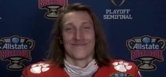 Watch Trevor Lawrence's reaction to unmuted reporter comment