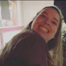 Amanda Coen's Instagram, Twitter & Facebook