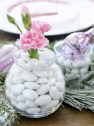 15 Originelle Dekoideen Fur Blumen Zum Valentinstag Blumendekoration Valentinstag Blumen