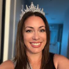 Kirby and Jacob had such a sweet wedding day last month surrounded by  friends and family. These two were so welcoming and made sure everyone was  having a nice time! I love