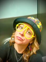 Hi. I've been told in an only green eyes group that my eyes are not green  so I had to find a more appropriate group for me and my eyes 😅 thanks