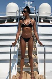Naomi campbell was born in london, england and discovered as a fashion model at age 15. Naomi Kempbell Naomi Campbell Supermodels Bikinis
