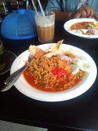 Makanan lawak begini nih kalau orang belum laper, tapi udah disuruh makan. Enak Di Mulut Sakit Di Perut Steemit