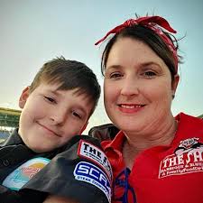 🔥👩‍🍳💕 Shoutout to all the incredible Moms who are also grilling  masters! Melinda's is proud to sponsor Girls that Grill. Happy Mother's Day  to these sizzling grillers! 🔥👩‍🍳💕 #GrillGirls #GrillMoms #MothersDay  #MásMelindas #