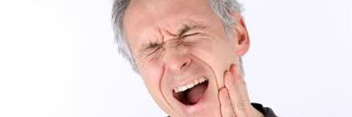 Quelles sont les causes de la rage de dents ? Fini Le Mal De Dents Grace A De Simples Remedes De Grand Mere