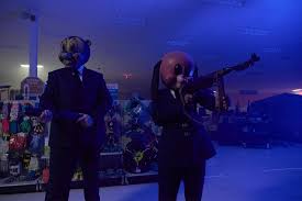 Most of our subscribers receive their discs within two business days. Why Mary J Blige Plays An Assassin In The Umbrella Academy Ew Com