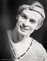 Rudolf Nureyev's campaign to undress onstage