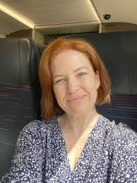 Lorie Decker's Instagram, Twitter & Facebook