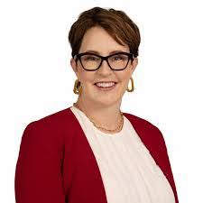 Rachel Bowley's Instagram, Twitter & Facebook