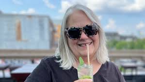 Fundraiser by Alexis Logsdon : Support Jeanine during her cancer journey