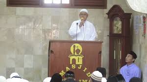 Penyampaian sambutan oleh ketua panitia ini sudah niscaya ada dalam rangkaian aktivitas salah satunya kegiatan bulan ramadhan. Laporan Ketua Panitia Ramadhan Idul Fitri 1435 H Oleh Bapak Sukijo Masjid Nurul Iman Benda Baru