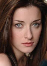 Margo Harshman: Bio, Height, Weight, Age, Measurements