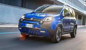 Fiat propose une nouvelle version hybride de ses petites 500 et panda. Fiat Panda City Cross Hybride Prix Des 13 990