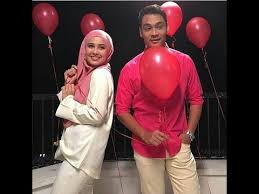 A kumandra, terra divisa in cinque regioni che insieme formano un drago, i draghi non esistono più e una forza malvagia e oscura ha preso il loro posto. Audio Pictures Sayang Papa Saya Tak Youtube