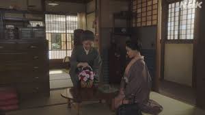 芸能界では「宮澤エマ」として活動をしていますが、 本名 は、父親の名字のラフルアーと母親の名字の宮澤で「 ラフルアー宮澤エマ 」といいます。 Dxt5hrlwqlym