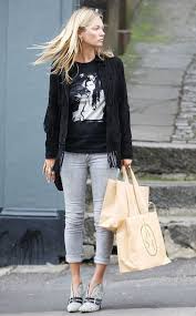 Kate Goes Casual Style Fashion Kate Moss Street Style Kate Moss Outfit Kate Moss Style