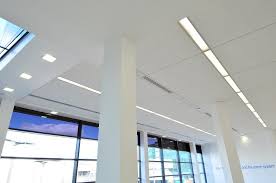 Application can be done in direct sunlight and on hot days. Armstrong Building Products Gmbh Premiere Auf Der Messe Architect Work Armstrong Zeigt Die Neue Ordnung An Der Decke Arcguide De