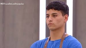 Fría despedida de michelle a ramiro generó ola de comentarios. Martin Flores Fue El Nuevo Eliminado De El Discipulo Del Chef Karoussis Se Quebro Y Sintio Culpa