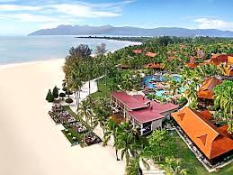 Located in langkawi, royal agate beach resort is near the beach. Top 19 Beachfront Hotels In Pantai Cenang