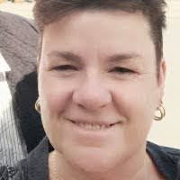 Lisa Pledger's Instagram, Twitter & Facebook