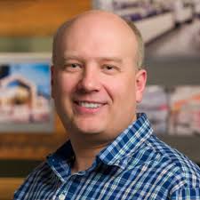 Justin Artz's Instagram, Twitter & Facebook