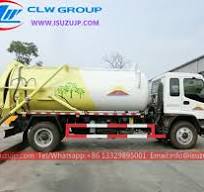 What are the main upper body parts of the sewage removal truck?