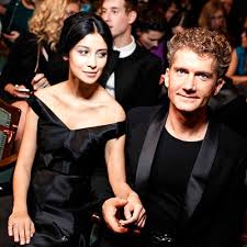 Смотрите фильмы и сериалы на кинопоиске. Ravshana Kurkova Vyshla Zamuzh Lichnaya Zhizn Deti