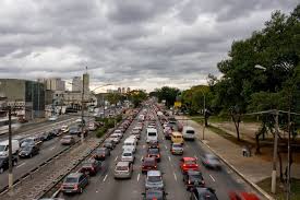 Quem está isento do rodízio de carros em. Prefeitura De Sao Paulo Altera Horario Do Rodizio Noturno Para Carros