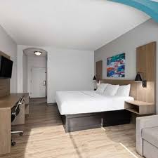 Image result for La Quinta Inn Decatur Decatur AL