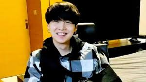 Listen to bts on spotify. Kapok Kehilangan Data Suga Bts Punya Kebiasaan Baru Setiap Proses Penulisan Lagu Tribunjateng Com