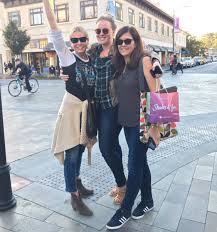 The eldest handler sibling died after he fell off a cliff in jackson hole, wyoming, over three decades ago. Chelsea Handler On Twitter My Sister My Cousin And Our New Shades Burlingame