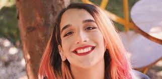 Eles podem preferir pronomes neutros de gênero, como eles. Nao Me Vejo Como Homem Nem Mulher Quem Sao As Pessoas Nao Binarias 15 02 2019 Uol Universa