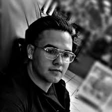 The Woonsocket Police Department has arrested a man in connection to the  fatal crash that claimed the life of a 4-year-old girl and seriously  injured her mother last week.  https://turnto10.com/news/local/woonsocket-police-charge-individual-in ...