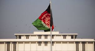 ادبیات افغانستان شامل ادبیات مشترکی است که با ایران دارد و ادبیاتی که پس از سال ۱۱۶۰ هجری شمسی و با پادشاهی احمد شاه درانی بصورت مستقل داشته است. Ù…Ø­ÙÙ„ Ø¯Ø³ØªØ§Ø±Ø¨Ù†Ø¯ÛŒ Ø¯Ø± Ù¾Ø±ÙˆØ§Ù† Ø·Ø§Ù„Ø¨Ø§Ù† ÛŒÚ© Ø¬ÙˆØ§Ù† Ø±Ø§ Ø¨Ø®Ø§Ø·Ø± Ø­Ù…Ø§ÛŒØª Ø§Ø² Ù¾Ø±Ú†Ù… Ø§ÙØºØ§Ù†Ø³ØªØ§Ù† Ú©Ø´ØªÙ†Ø¯ Sputnik Afghanistan