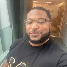 Check out this throwback of the brothers of Alpha Phi Alpha from Hampton  University at their 1988 Regional Conference! @hamptonualphas  #HamptonUniversity #AlphaPhiAlpha