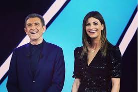 Da un po' di tempo ormai è fidanzata con il calciatore del torino kevin bonifazi. Ezio Greggio E La Fidanzata Romina Pierdomenico A La Sai L Ultima