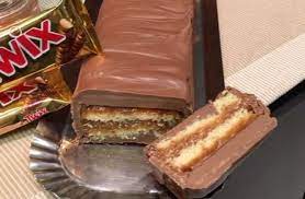 Difficile de résister devant le rayon entre lions, bounty, twix. Gateau Super Facile Twix Maison Recette Plat