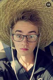 Jack J I Love This Picture He Is Wearing Glasses I Love Guys With Glasses And His Eyes Just Pop They Look So Blue Jack Johnson Jack Edwards Jack Jack